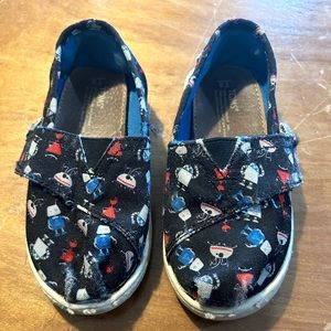 Toddler shoes